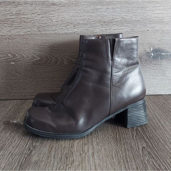 Vintage 90s Predictions Brown Leather Chunky Heel Ankle Boots 7.5 - Picture 3 of 7
